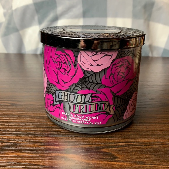 ‼️LAST ONE‼️NWT B&BW GHOUL FRIEND 3 WICK CANDLE